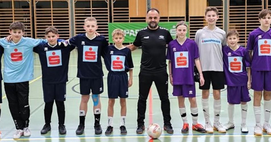 Links die Mannschaft der MS Lechtal und rechts die Mannschaft der SMS Egger Lienz.